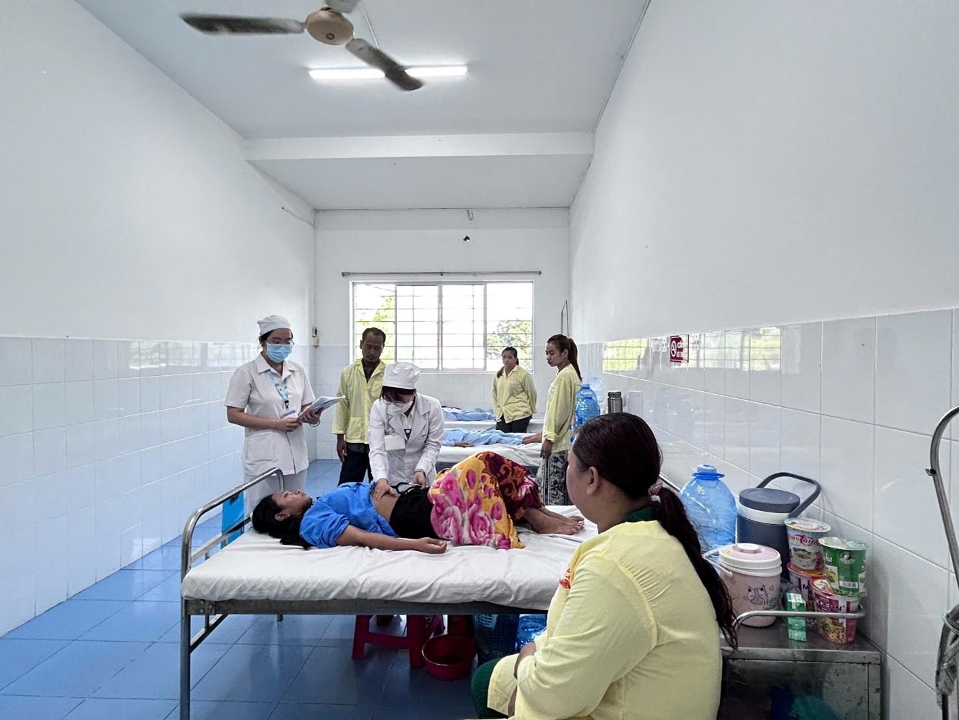 Trung tâm Y tế Tịnh Biên phối hợp với Trung tâm kiểm soát bệnh tật tỉnh An Giang thực hiện phóng sự về công tác phòng, chống sốt xuất huyết